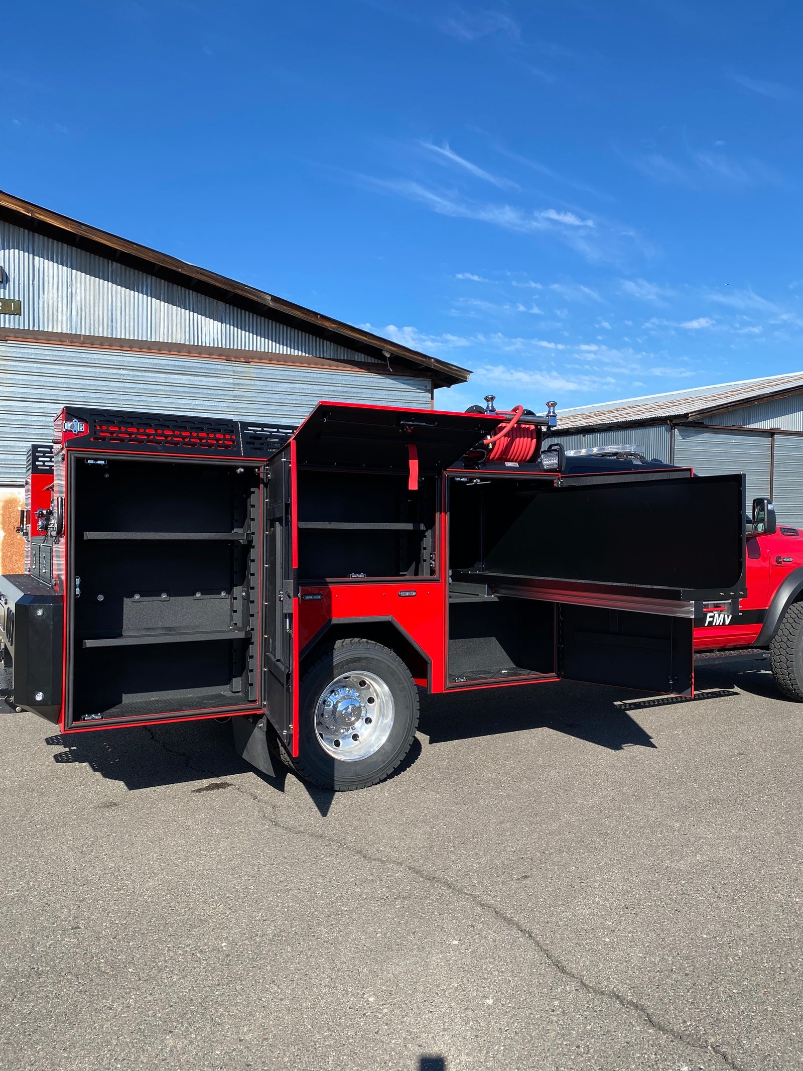 Metro brush truck photo