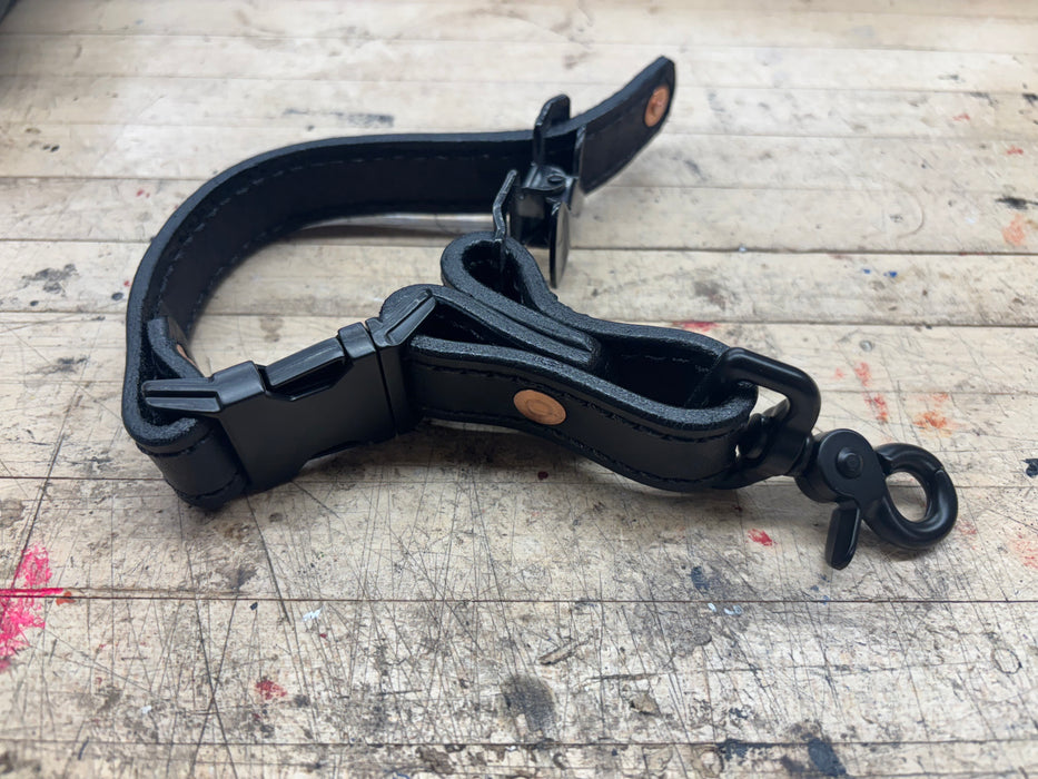Hoseman Leather Glove Holder